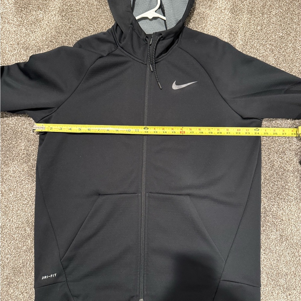 Nike dri-fit jacket - Size XL - Picture 4 of 8